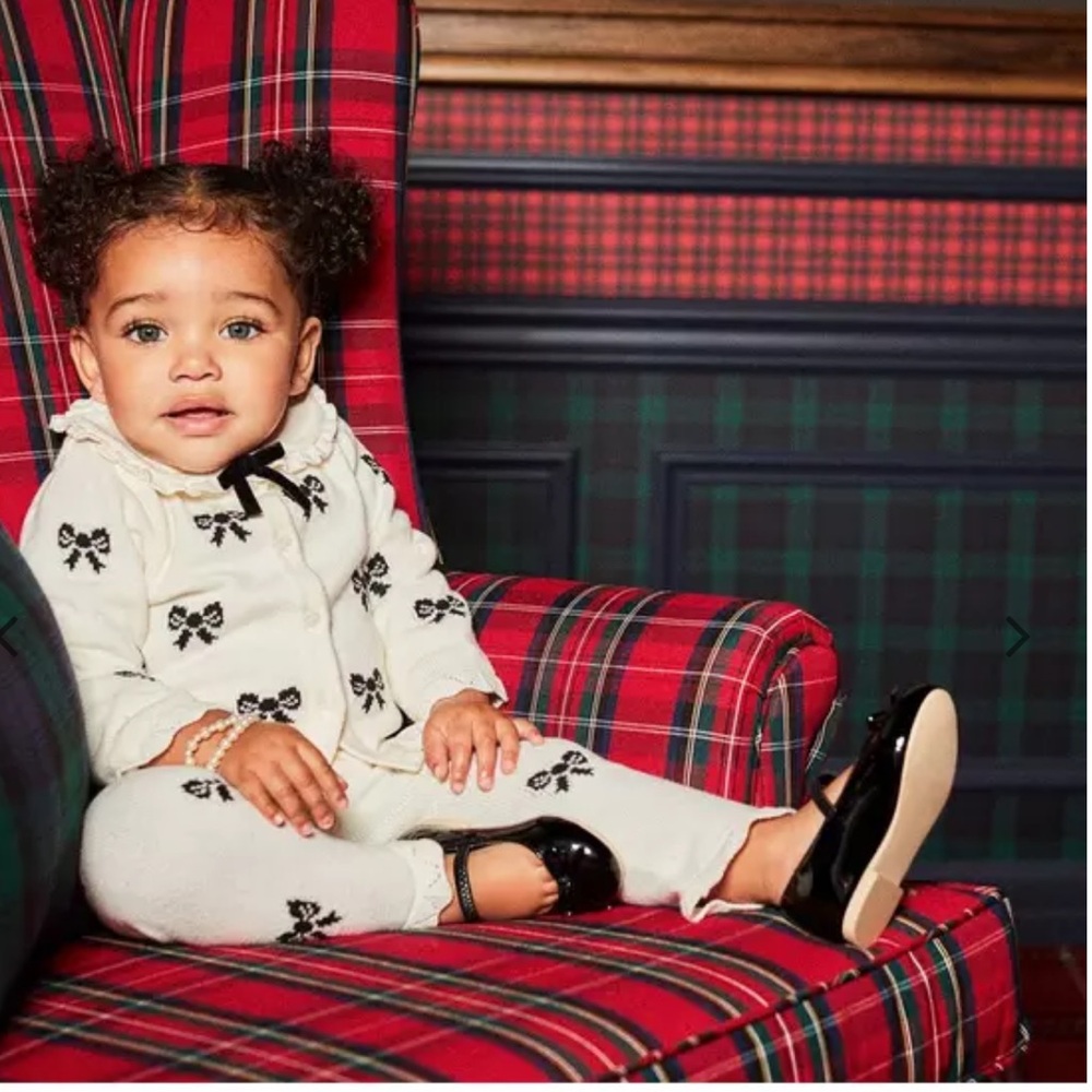 🎀🖤NWT JANIE & JACK BABY BLACK BOW CROCHET TRIM SWEATER/PANT SET🖤🎀 - Picture 2 of 8